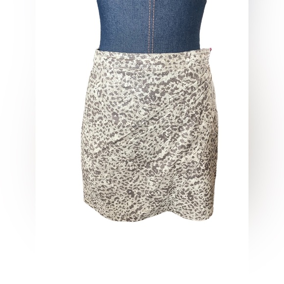 Free People Leopard Printed Fake Out Faux Wrap Skirt Light Combo Size 4 - Picture 1 of 7